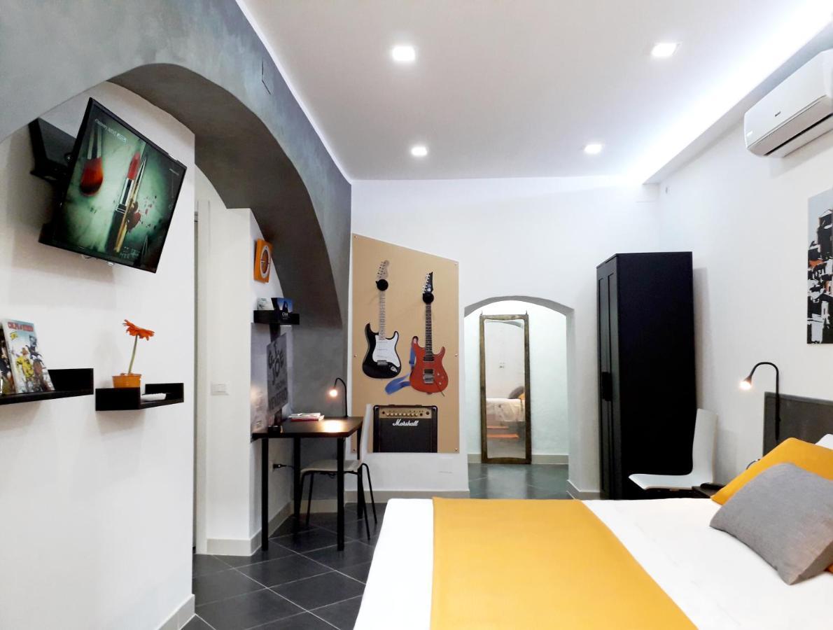 ALCENTRO Orange Home Venafro Buitenkant foto