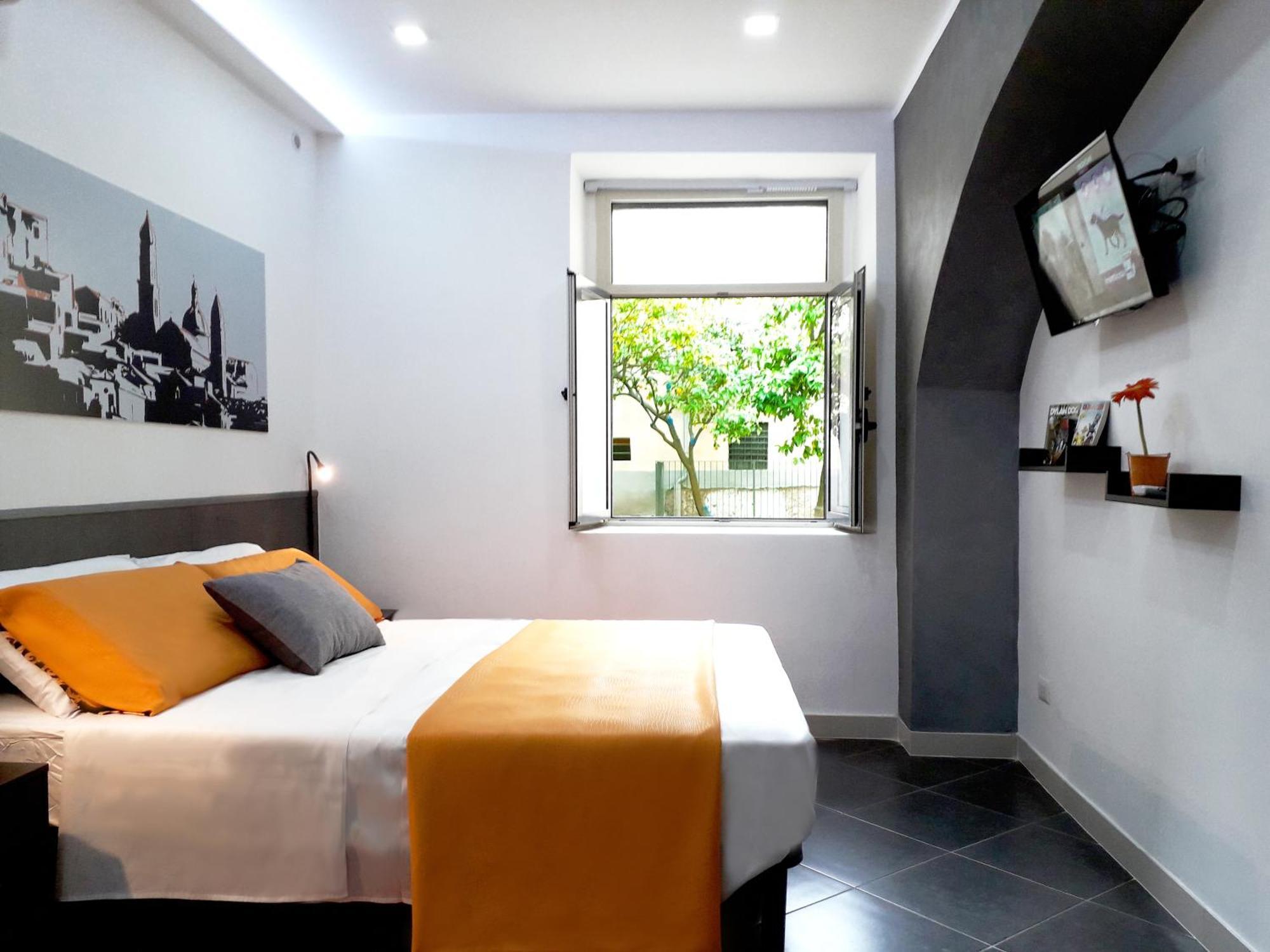 ALCENTRO Orange Home Venafro Buitenkant foto