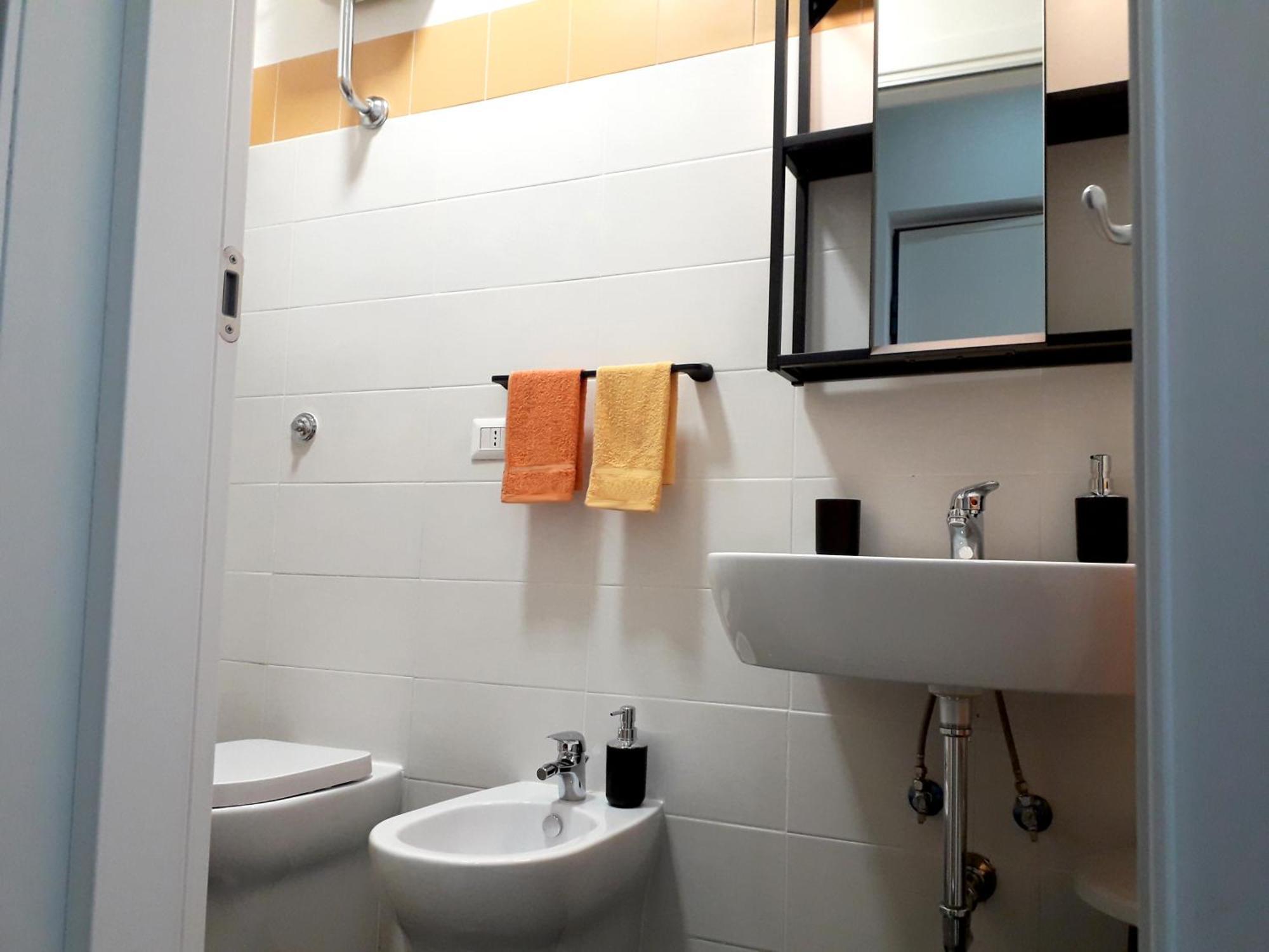 ALCENTRO Orange Home Venafro Buitenkant foto